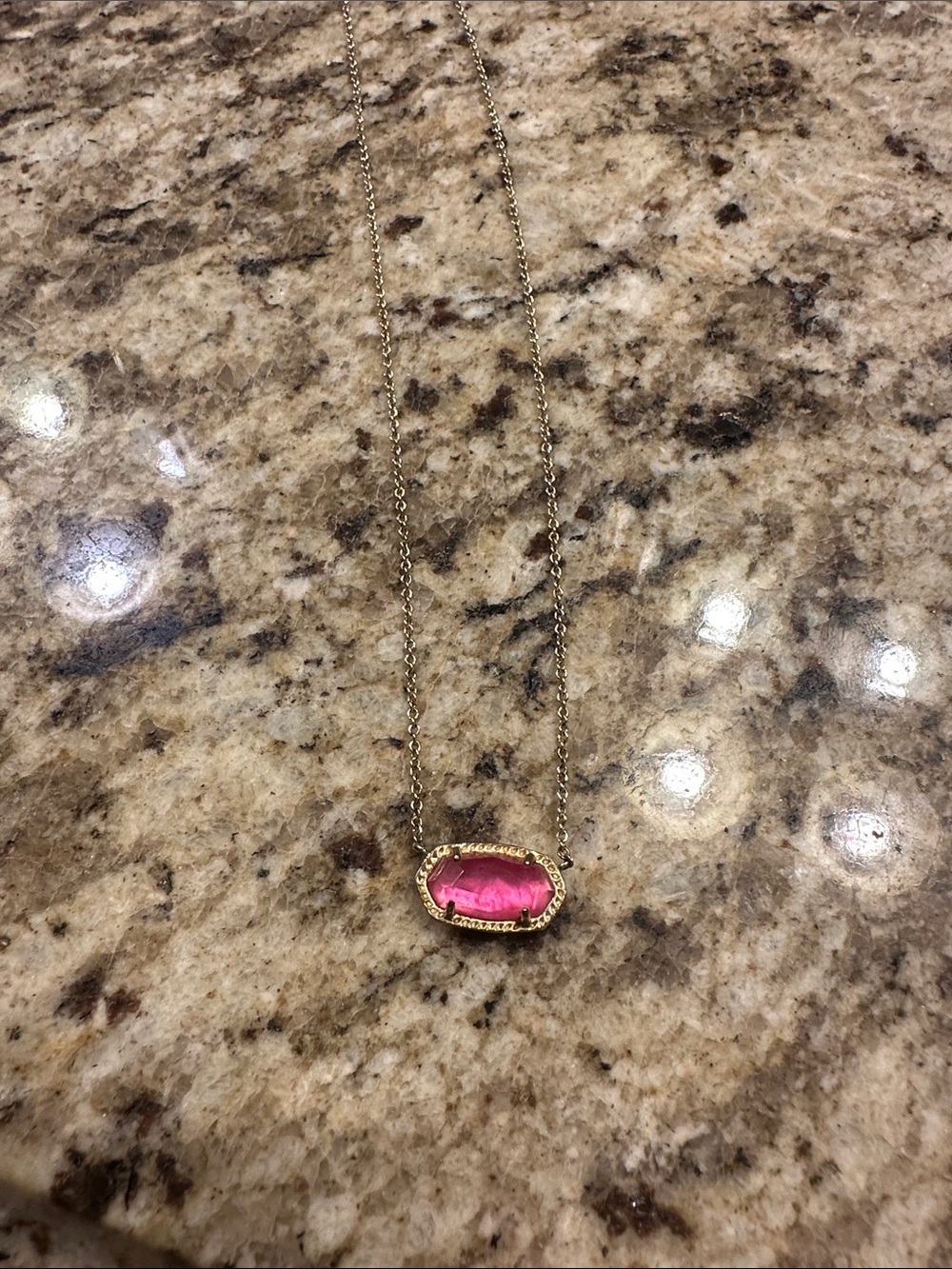 Kendra Scott Elisa Gold Pendant Necklace in Azalea Illusion